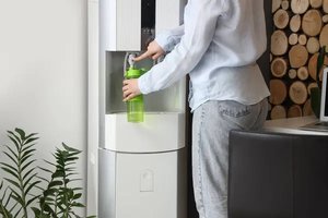 Як працює кулер для води?